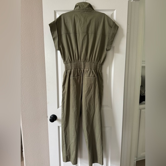 PISTOLA
DANI LIGHTWEIGHT DOLMAN JUMPSUIT -
LODEN GREEN. SIZE M - Picture 4 of 14